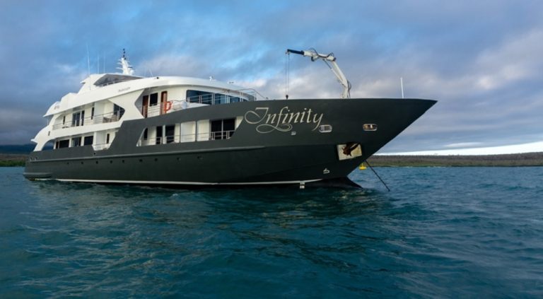 Luxury Galapagos Cruise 2020, Infinity Yacht