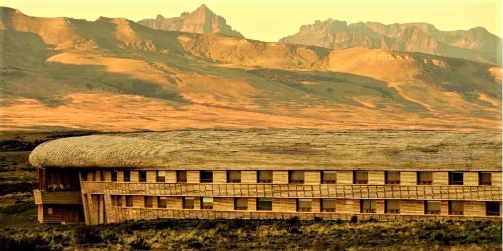 Tierra Patagonia Hotel Exterior Overlooking mountain range