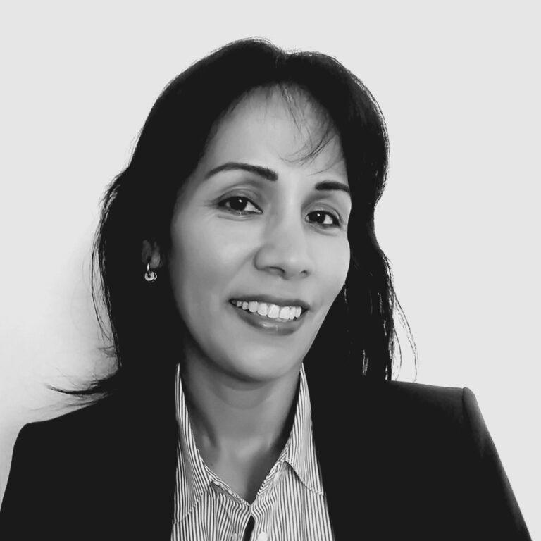 Roxana-Profile-Photo