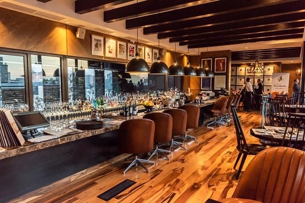 The-Singular-Hotel-Restaurant-Bar-1