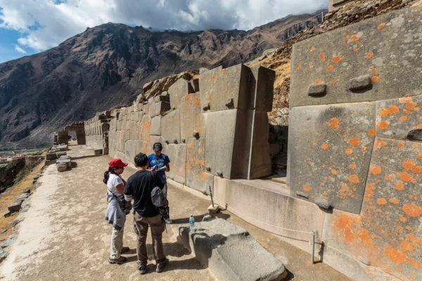 Archaeological-Tour-of-Peru-3-600x400-1