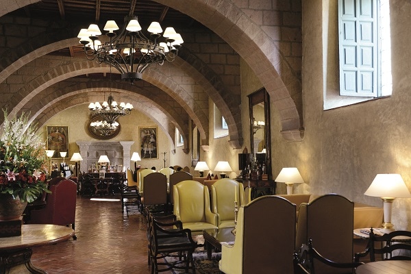 Belmond-Monasterio-Hotel-Lobby-Bar