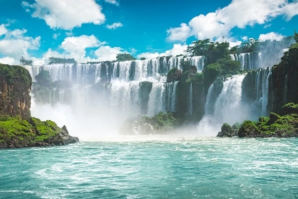 Iguazu-Falls-Wonder-of-the-World