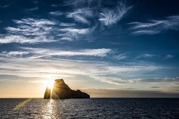 Kicker-Rock-Galapagos