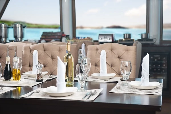 Luxury-Galapagos-Cruise-Boat-3