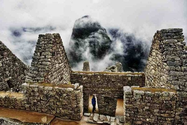 Misty-Morning-Machu-Picchu-Peru-1-600x400-1