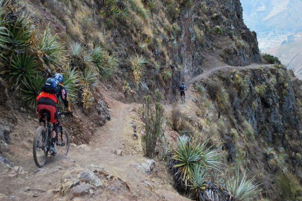 Mountain-biking-tours-in-Peru-4-600x400-1