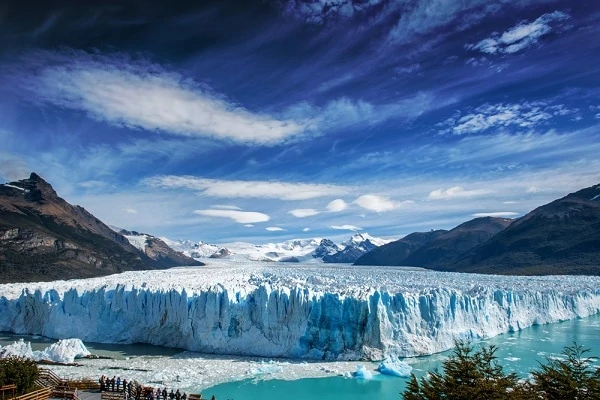 Perito-Moreno-Glacier-Argentina-Vacations-1