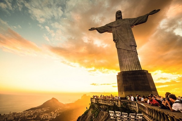 Sunset-at-Corcavado-Christ-the-Redeemer