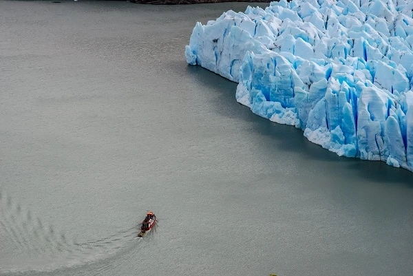 Vacation-Package-Glacier-Grey-Patagonia