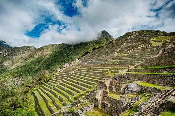 Vast-Inca-Terracing-Machu-Picchu-Peru