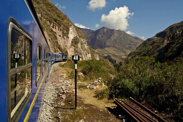 Vistadome-Train-to-Machu-Picchu