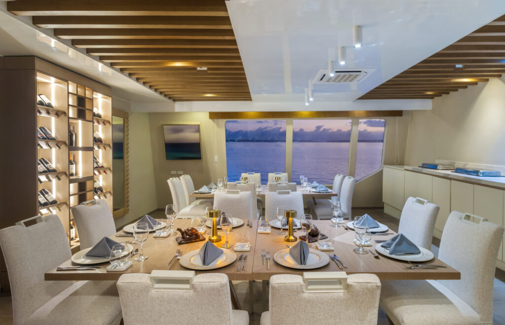 endemic-lounge-dining1-scaled