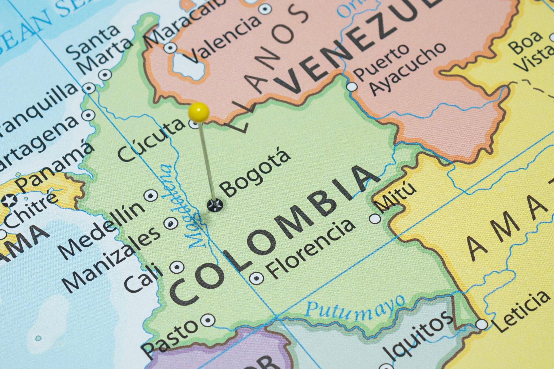 shutterstock_2482420231-Tour-Page-Colombia-Map-scaled